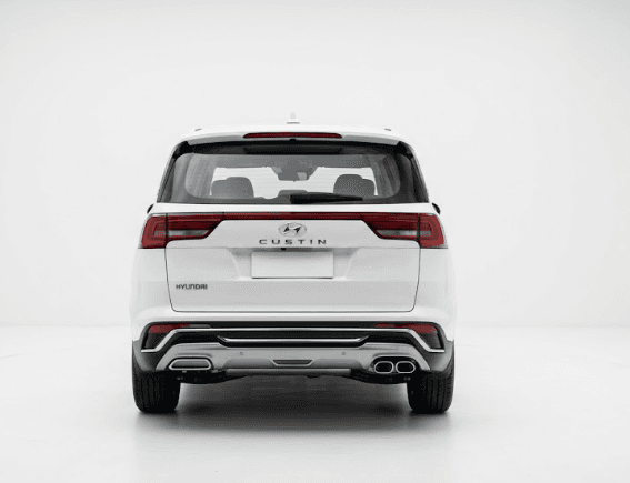 Hyundai Custin 2023 AT - ảnh 3